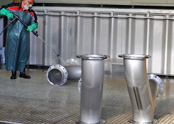 خدمة الرش بالمعالجات الحمضية